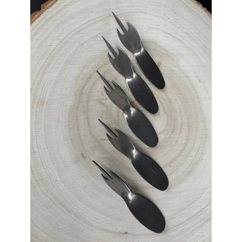 Vintage Stainless Steel Corn Cob Holders Set of 5 Made in USA BBQ Corn Picks